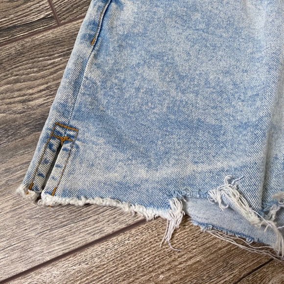 MyStyle high waisted distressed light blue denim shorts - Picture 3 of 6